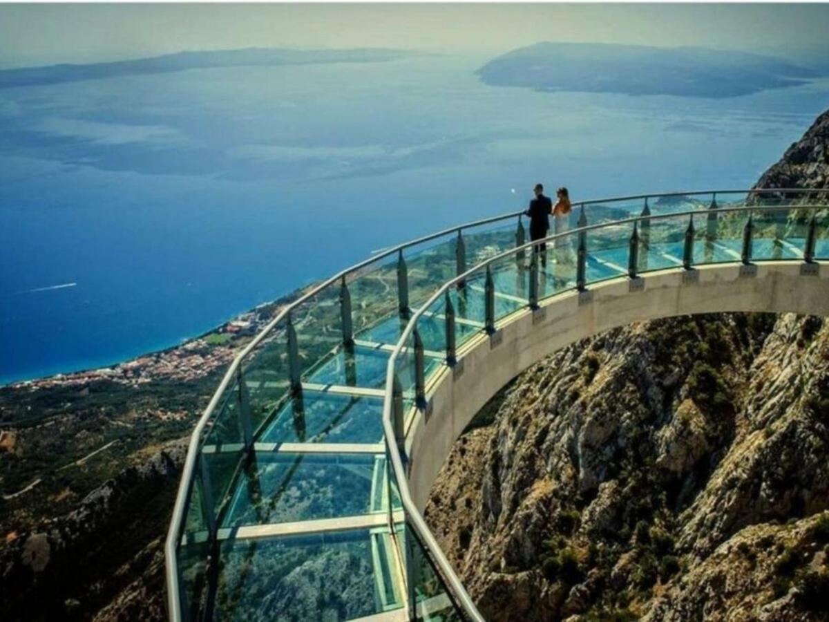 Navis Sea View Apartment With Pool Makarska Exteriör bild